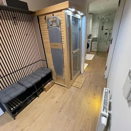 Appartement Luxusní Grand V Centru Harrachova Se Saunou, Wallboxem Ev, Parkováním Zdarma, Netflix A Hbo, Velkým Balkonem A Výhledem Na čertovu Horu ,sjezdovku A Skokanské Můstky