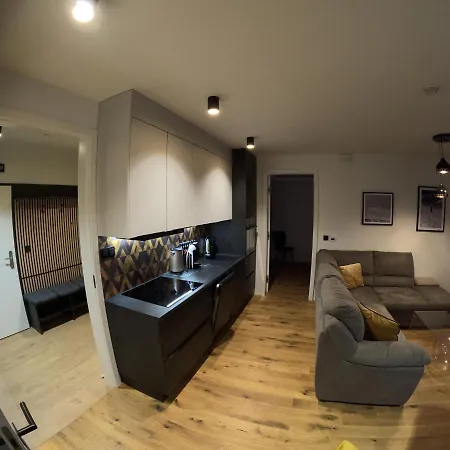 Luxusní Grand V Centru Harrachova Se Saunou, Wallboxem Ev,velkým Balkonem A Výhledem Na Můstky Apartmán