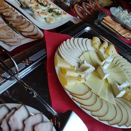 Luxusni Grand V Centru Harrachova Se Saunou, Wallboxem Ev, Parkovanim Zdarma, S Velkym Balkonem A Vyhledem Na Certovu Horu, Sjezdovku A Skokanske Mustky * Harrachov