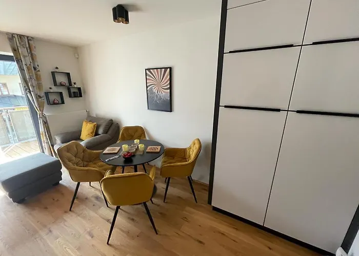 Luxusni Grand V Centru Harrachova Se Saunou, Wallboxem Ev, Parkovanim Zdarma, S Velkym Balkonem A Vyhledem Na Certovu Horu, Sjezdovku A Skokanske Mustky 아파트 하라포프