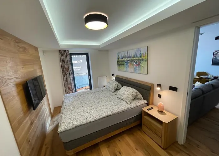 Luxusni Grand V Centru Harrachova Se Saunou, Wallboxem Ev, Parkovanim Zdarma, S Velkym Balkonem A Vyhledem Na Certovu Horu, Sjezdovku A Skokanske Mustky *